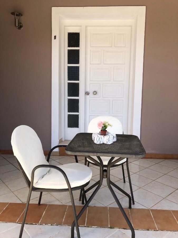 Petros Rooms&Apartments Lixouri Exterior foto